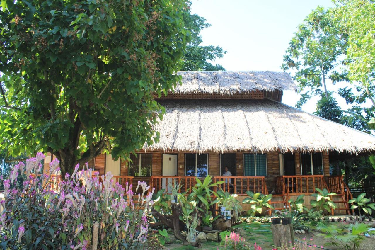 Resort Cool River Loboc