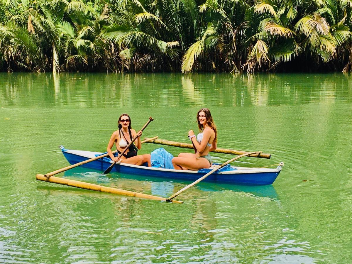 Resort Cool River