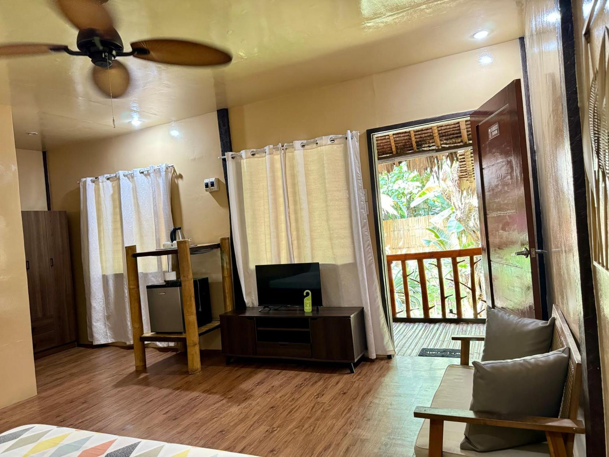 Resort Cool River 2*